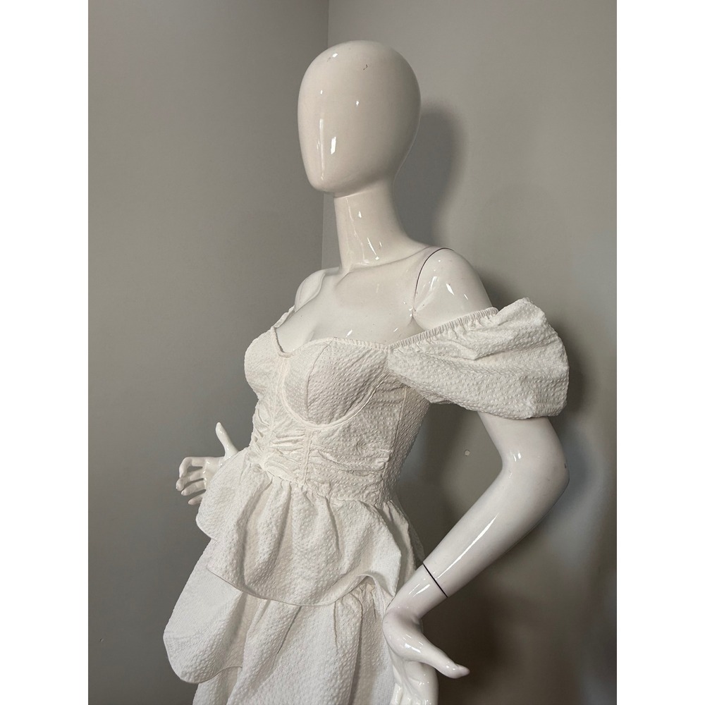 Prettylittlething White Off Shoulder Tiered Mini Dress Structured Bust Peplum 6 - Picture 5 of 10